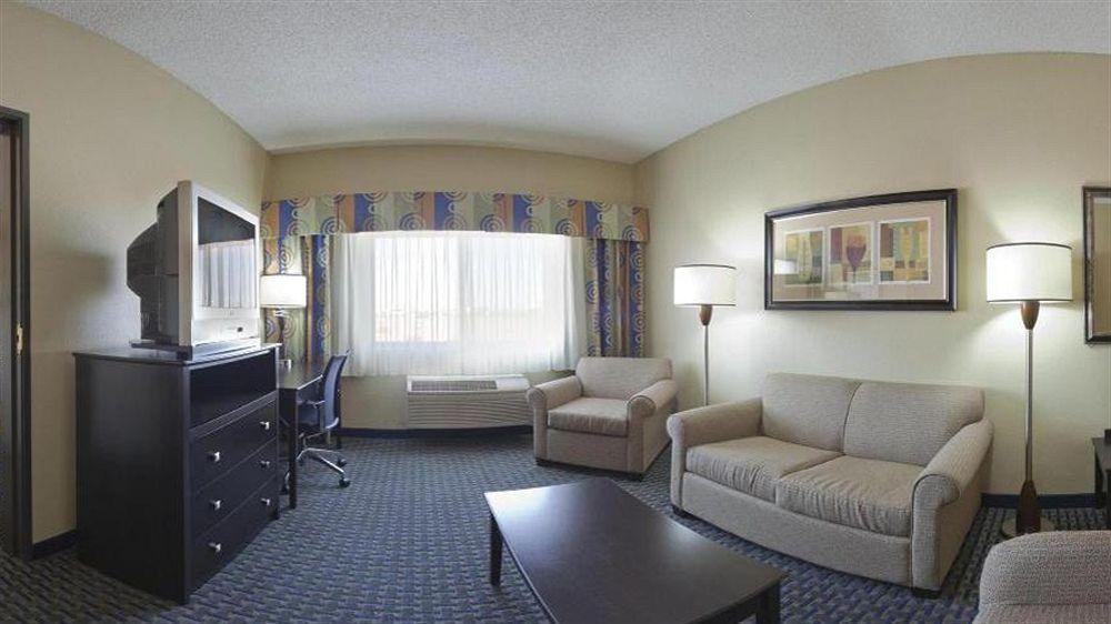 Holiday Inn Express & Suites Phoenix/Chandler Екстер'єр фото