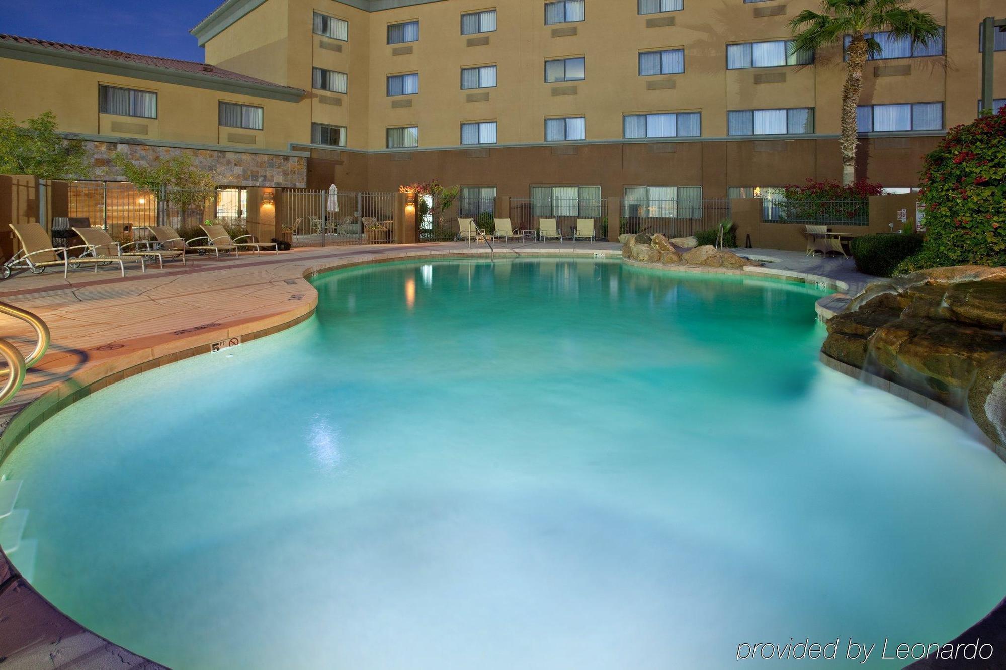 Holiday Inn Express & Suites Phoenix/Chandler Зручності фото