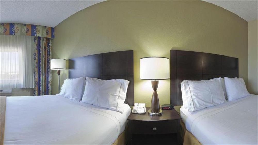 Holiday Inn Express & Suites Phoenix/Chandler Екстер'єр фото