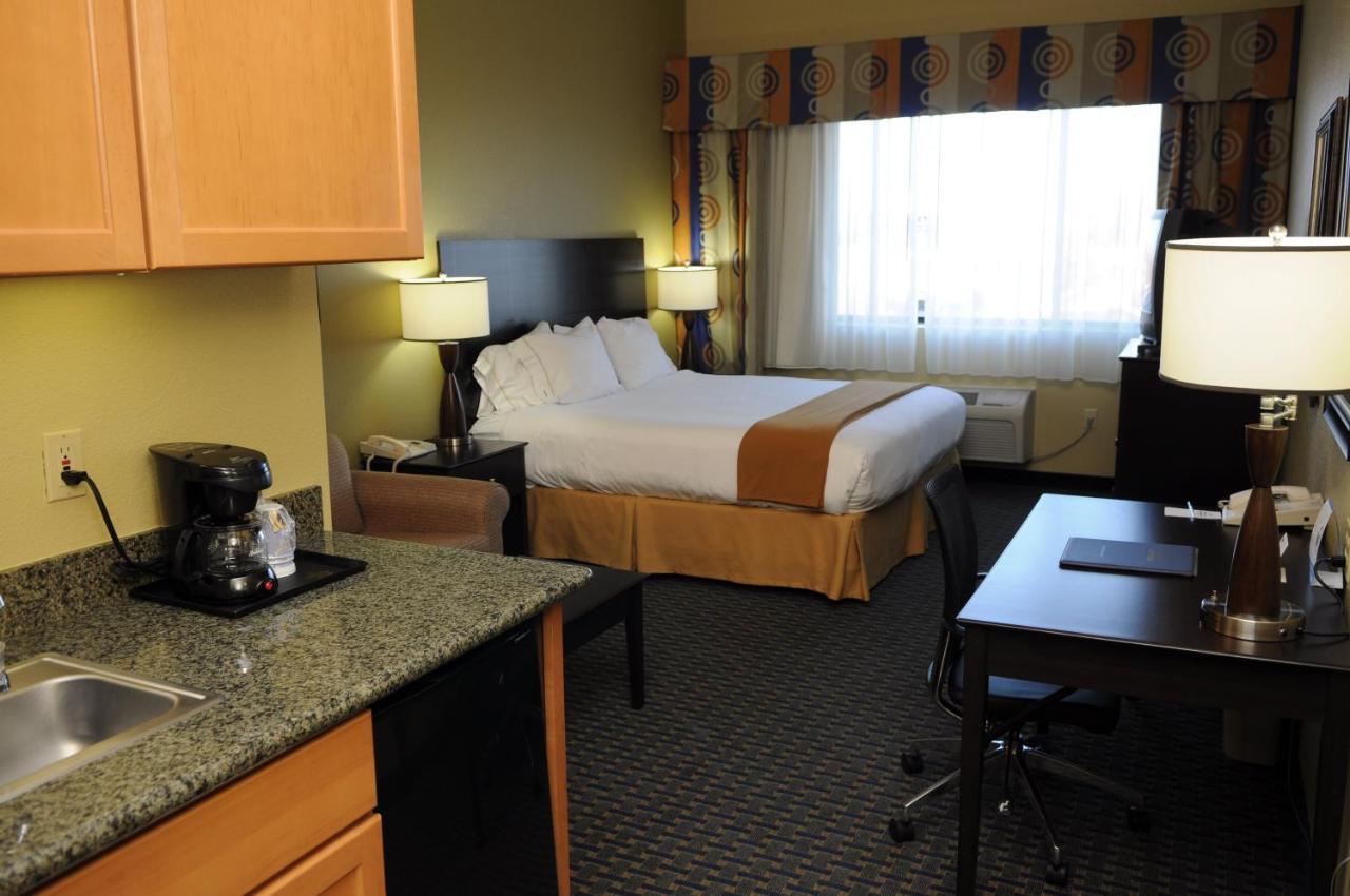 Holiday Inn Express & Suites Phoenix/Chandler Екстер'єр фото