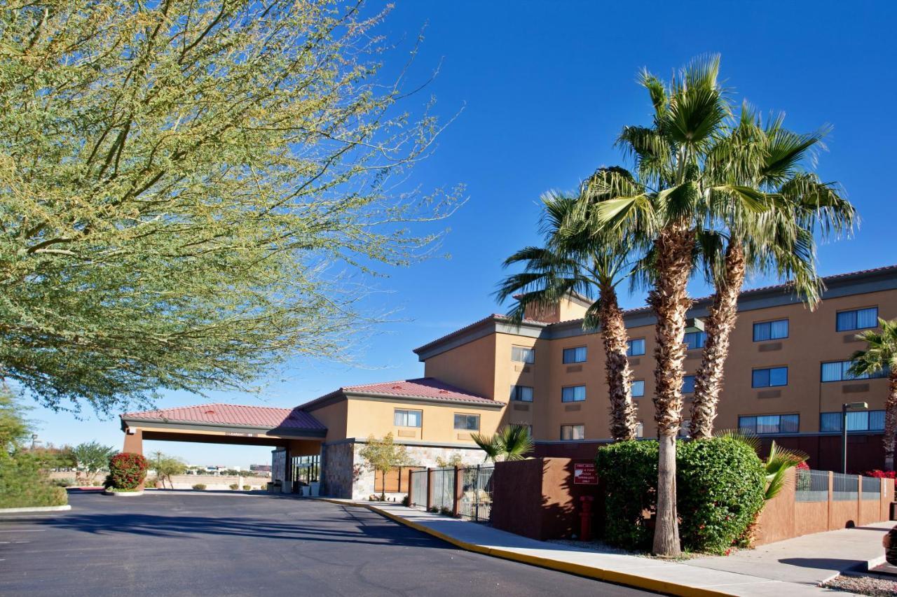 Holiday Inn Express & Suites Phoenix/Chandler Екстер'єр фото