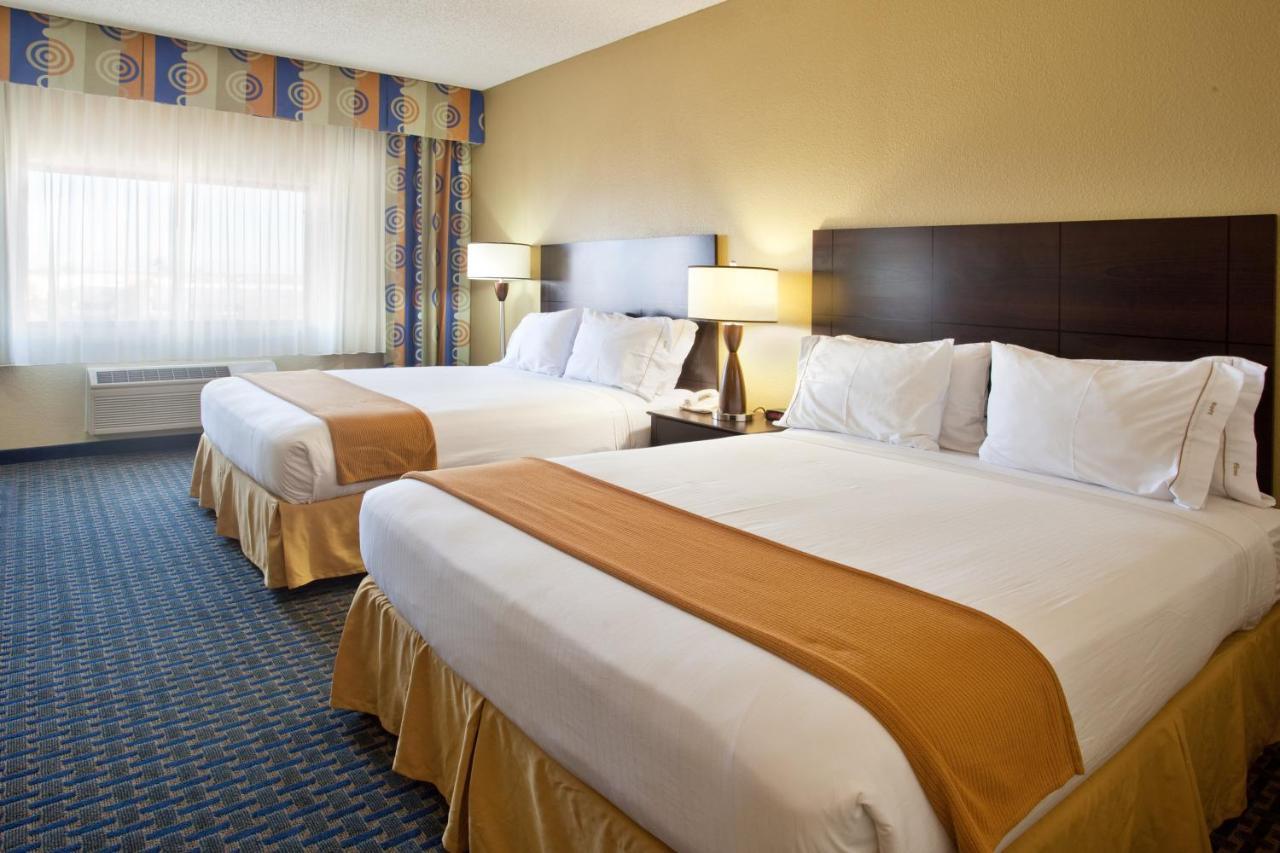 Holiday Inn Express & Suites Phoenix/Chandler Екстер'єр фото